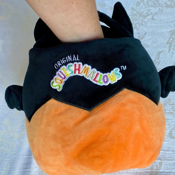 Squishmallows Emily Bat Halloween Treat Pail - Picture 9 of 10